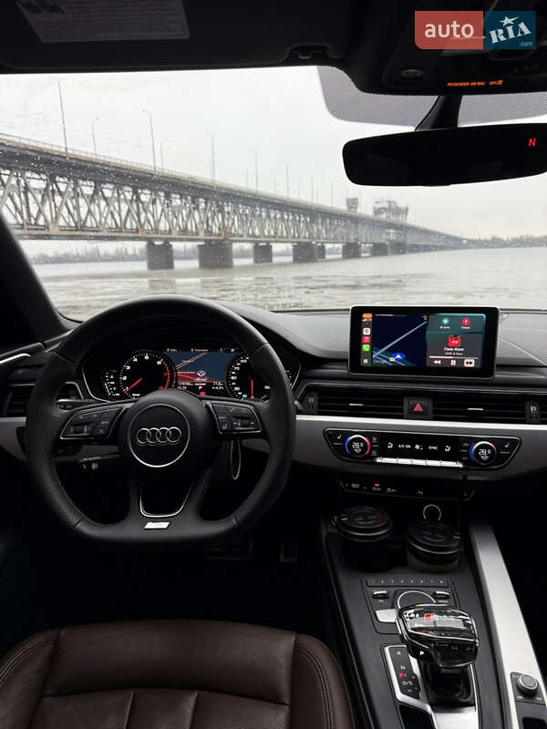 Седан Audi A4 2017 в Днепре