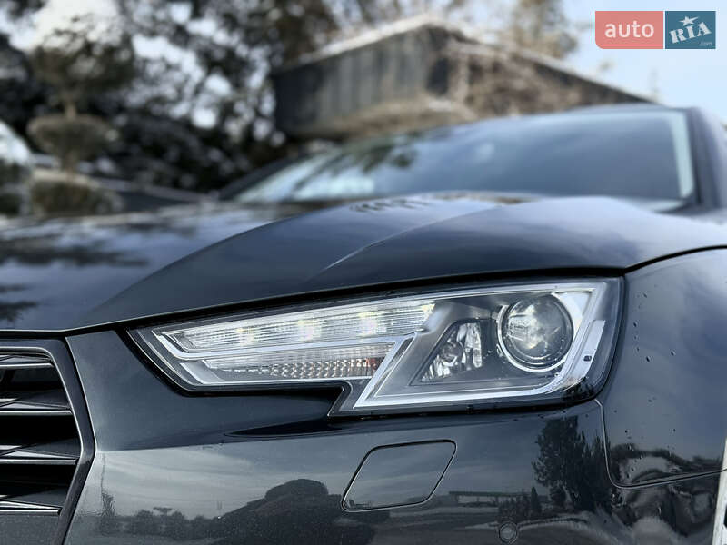 Седан Audi A4 2019 в Львове
