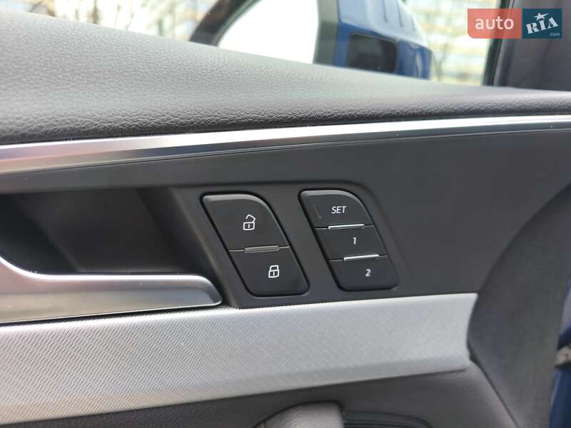Седан Audi A4 2016 в Днепре фото 12 Седан Audi A4 2016 в Днепре