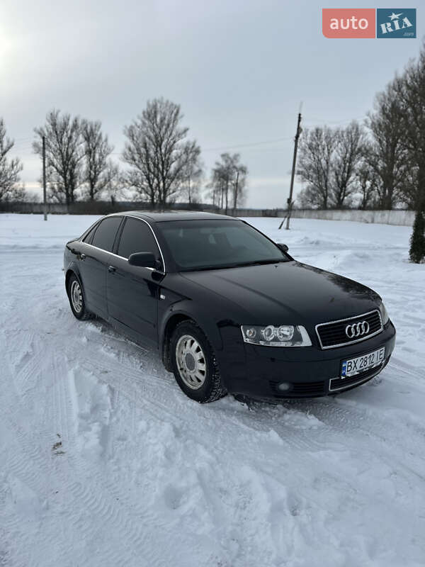 Седан Audi A4 2004 в Білогір'ї фото Седан Audi A4 2004 в Білогір'ї