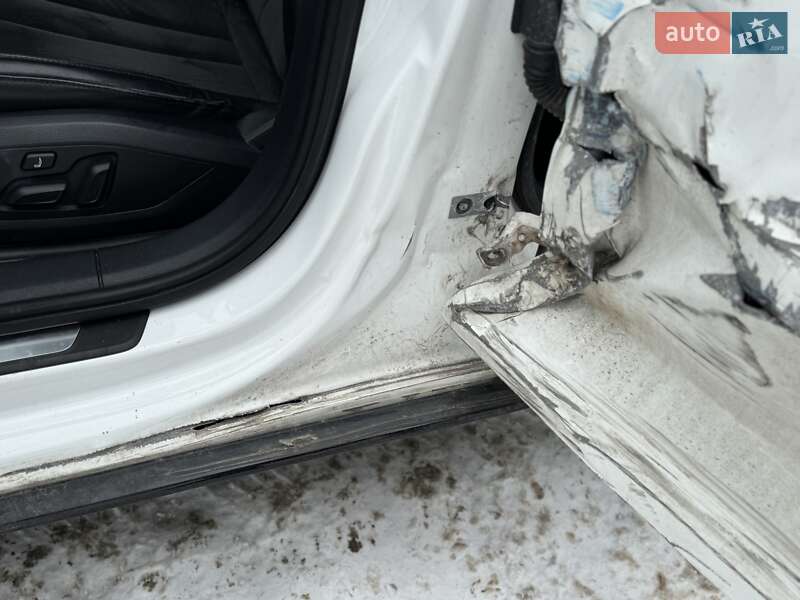 Универсал Audi A4 2019 в Житомире