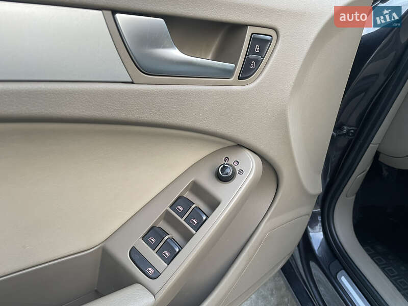 Универсал Audi A4 2010 в Новояворовске фото 24 Универсал Audi A4 2010 в Новояворовске