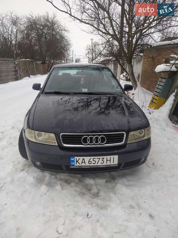 Седан Audi A4 1999 в Києві