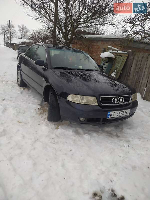 Седан Audi A4 1999 в Києві