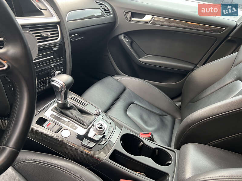 Седан Audi A4 2015 в Киеве