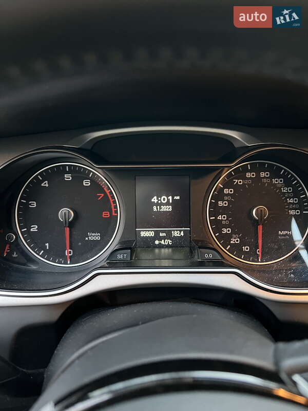 Седан Audi A4 2015 в Киеве