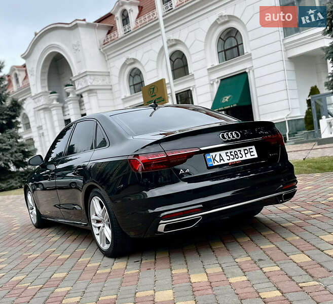 Седан Audi A4 2022 в Одесі