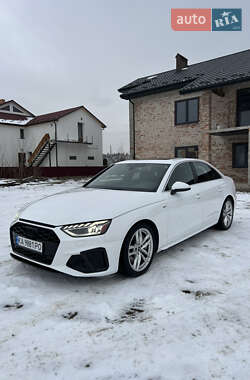 Седан Audi A4 2022 в Старому Самборі