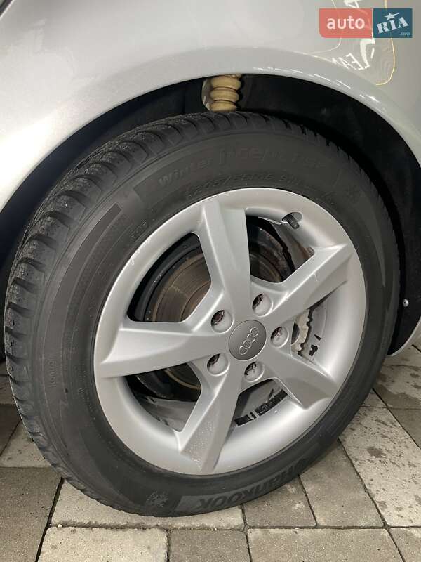 Універсал Audi A4 2005 в Ужгороді