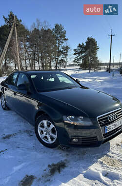 Седан Audi A4 2009 в Костополе