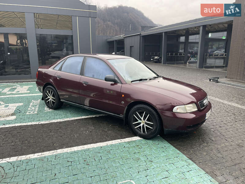 Седан Audi A4 1996 в Тячеве фото 4 Седан Audi A4 1996 в Тячеве
