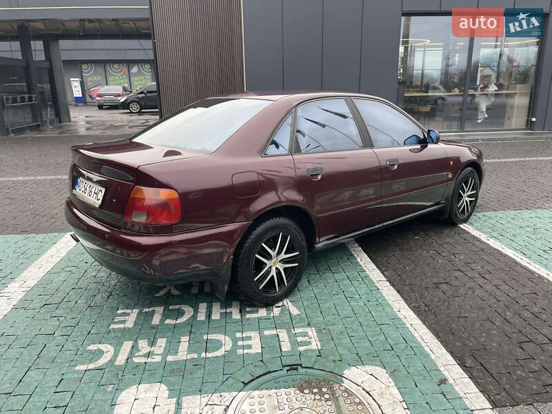 Седан Audi A4 1996 в Тячеве фото 5 Седан Audi A4 1996 в Тячеве