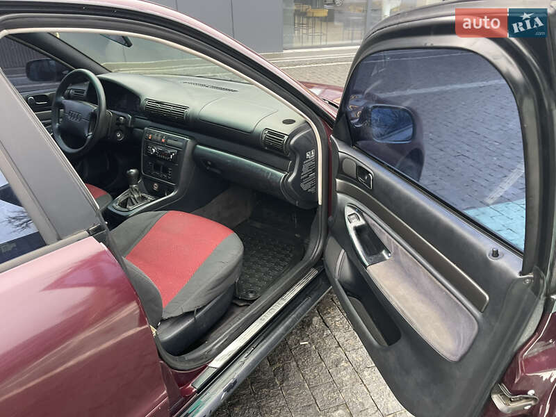 Седан Audi A4 1996 в Тячеве фото 11 Седан Audi A4 1996 в Тячеве