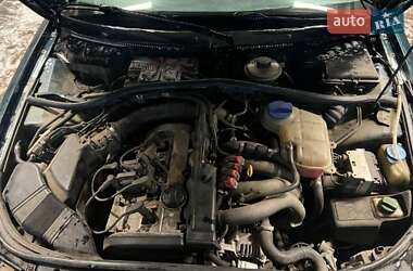 Седан Audi A4 1996 в Полтаве