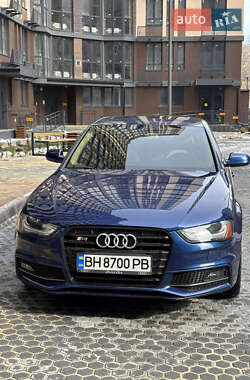 Седан Audi A4 2015 в Одесі