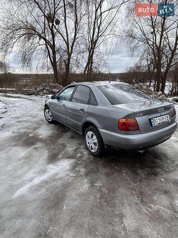 Седан Audi A4 1995 в Нетішині фото Седан Audi A4 1995 в Нетішині