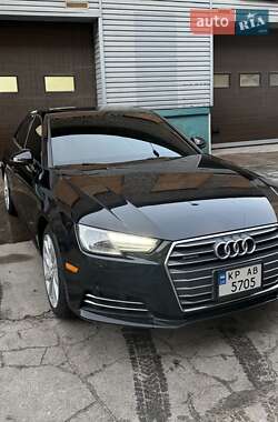 Седан Audi A4 2016 в Запоріжжі