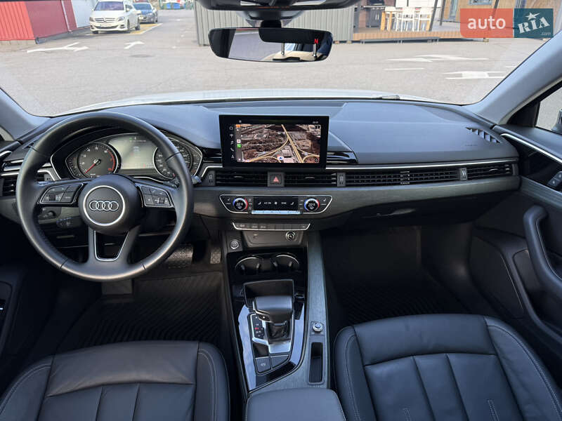 Седан Audi A4 2020 в Киеве