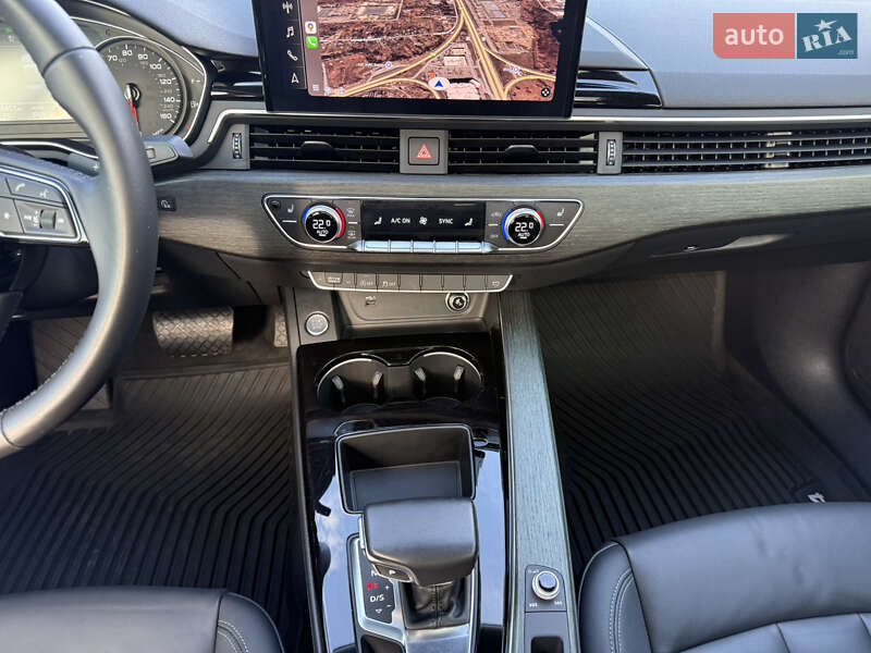 Седан Audi A4 2020 в Киеве
