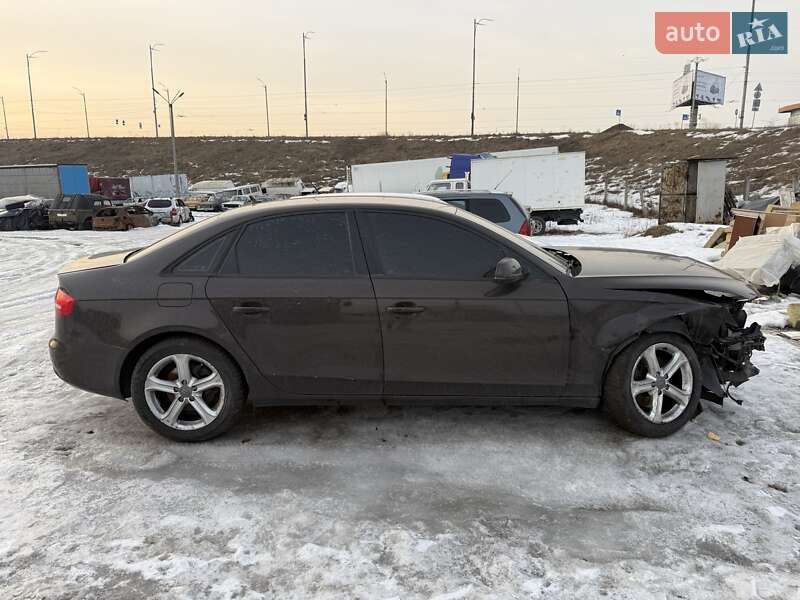 Седан Audi A4 2013 в Києві
