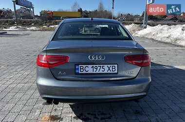 Седан Audi A4 2013 в Львове