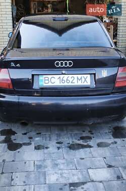Седан Audi A4 1996 в Луцьку
