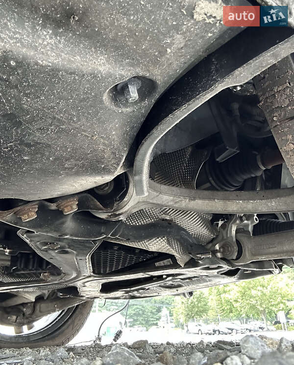 Седан Audi A4 2016 в Львові