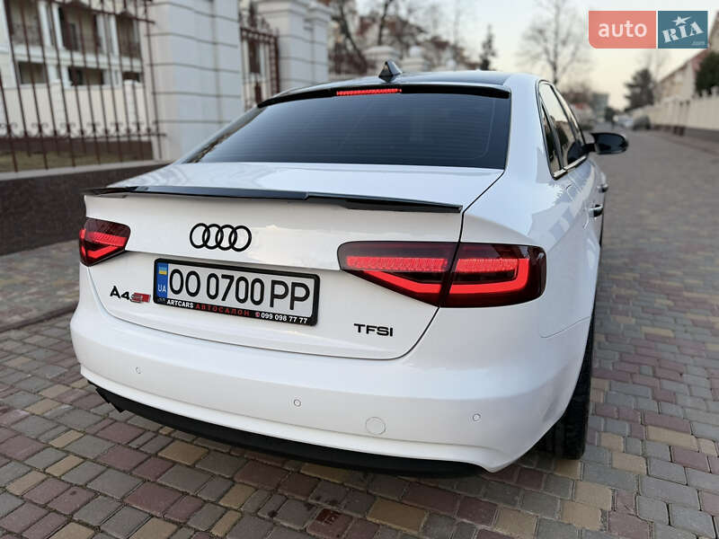 Седан Audi A4 2012 в Одессе