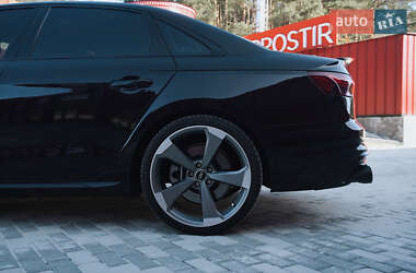 Седан Audi A4 2021 в Львове