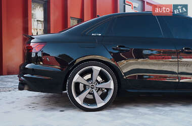 Седан Audi A4 2021 в Львове