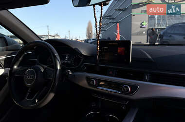 Седан Audi A4 2017 в Киеве
