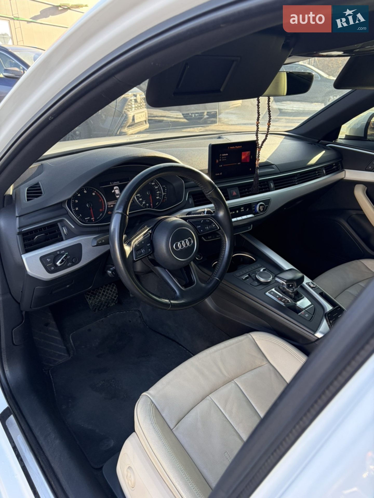 Audi A4 2017 VIN WAUGNAF4XHN058709 фото оголошення 9 з 9