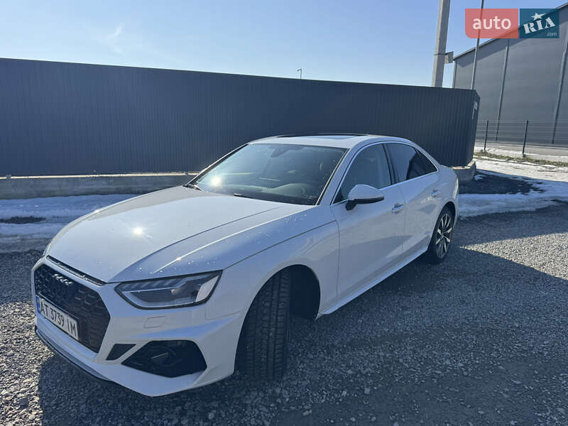 Седан Audi A4 2021 в Ивано-Франковске