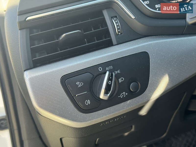 Седан Audi A4 2016 в Києві