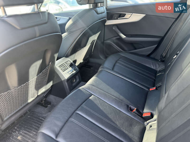 Седан Audi A4 2016 в Києві