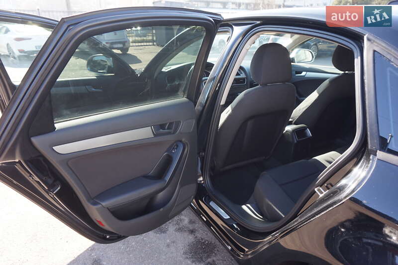 Седан Audi A4 2008 в Одесі