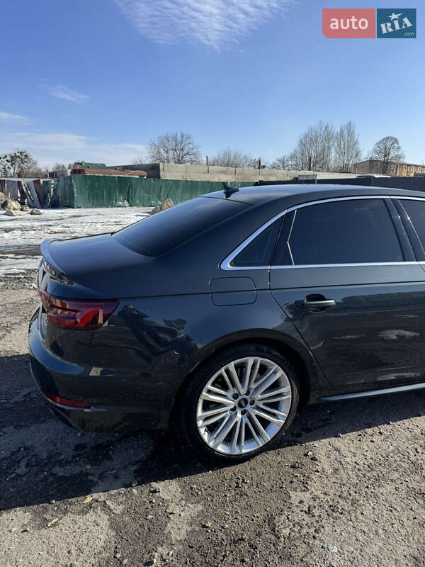 Седан Audi A4 2017 в Харькове