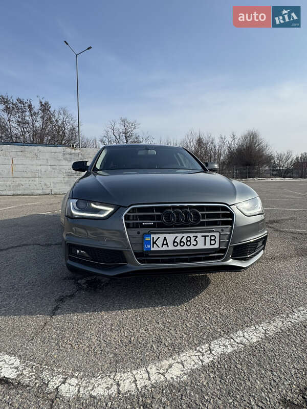 Седан Audi A4 2014 в Днепре