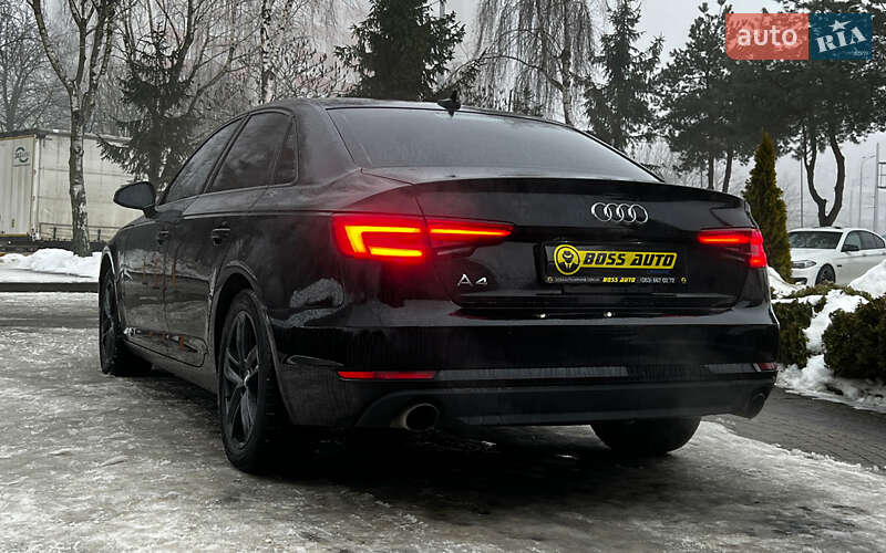 Седан Audi A4 2016 в Львове