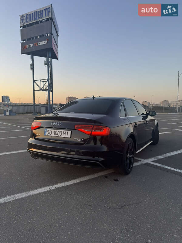 Седан Audi A4 2014 в Одессе