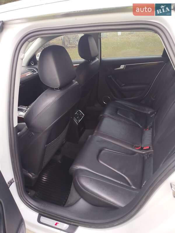 Универсал Audi A4 2011 в Самборе