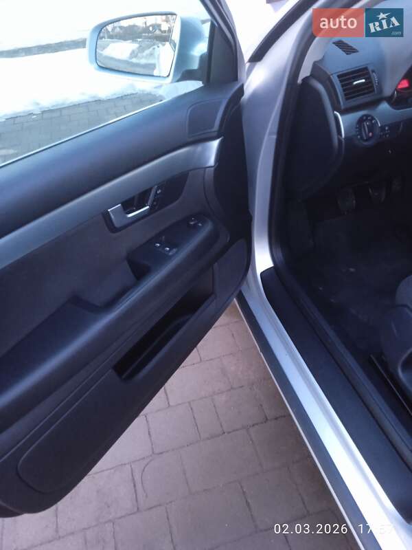 Седан Audi A4 2005 в Красилові