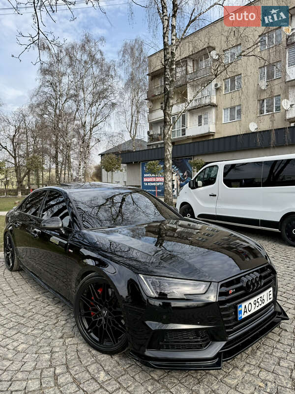 Audi A4 2017 Audi A4 2017