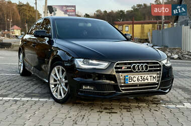 Седан Audi A4 2015 в Львове