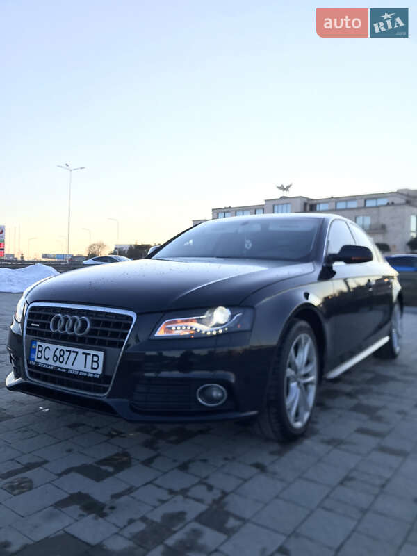 Седан Audi A4 2011 в Львові