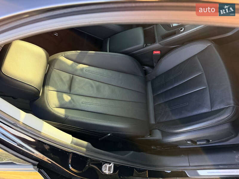 Седан Audi A4 2017 в Александровке