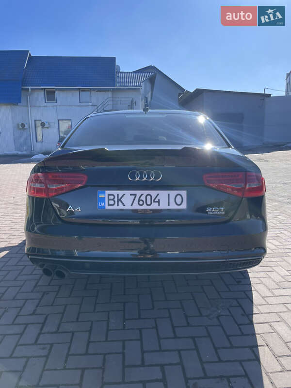 Седан Audi A4 2015 в Рівному