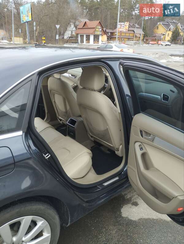 Седан Audi A4 2011 в Броварах