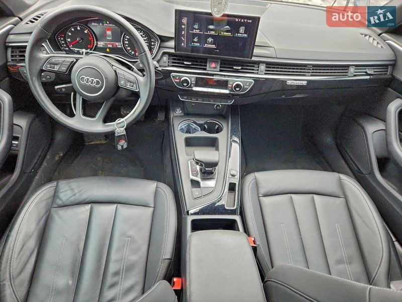 Седан Audi A4 2023 в Виннице