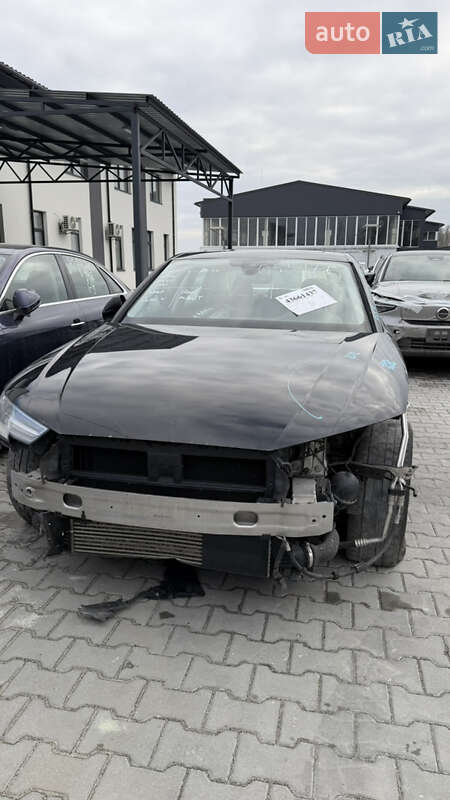 Седан Audi A4 2016 в Львові